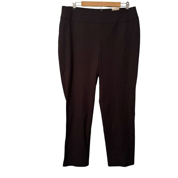 Chicos Fabulously Slimming 2.5 Short Pants Womens Cotton Rayon Blend Black pants - Picture 1 of 12